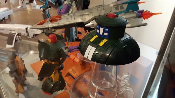 TFCon Toronto   Dealer Room Images Show Unofficial Bulkhead MTMTE Thunderclash Fall Of Cybertron Megatron More  (11 of 30)